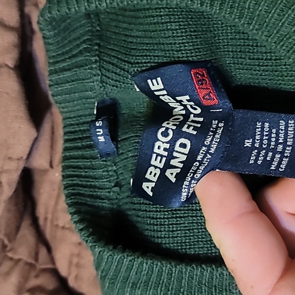 Abercrombie and fitch mens xl sweater. From early y2k.. - Picture 2 of 3
